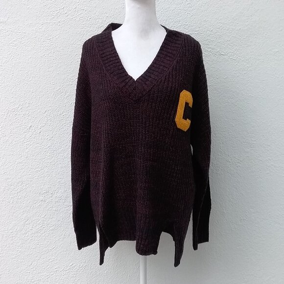 Varsity Sweater Women's Large with Yellow C NEW 100% Soft Acrylic Burgandy - Picture 2 of 7